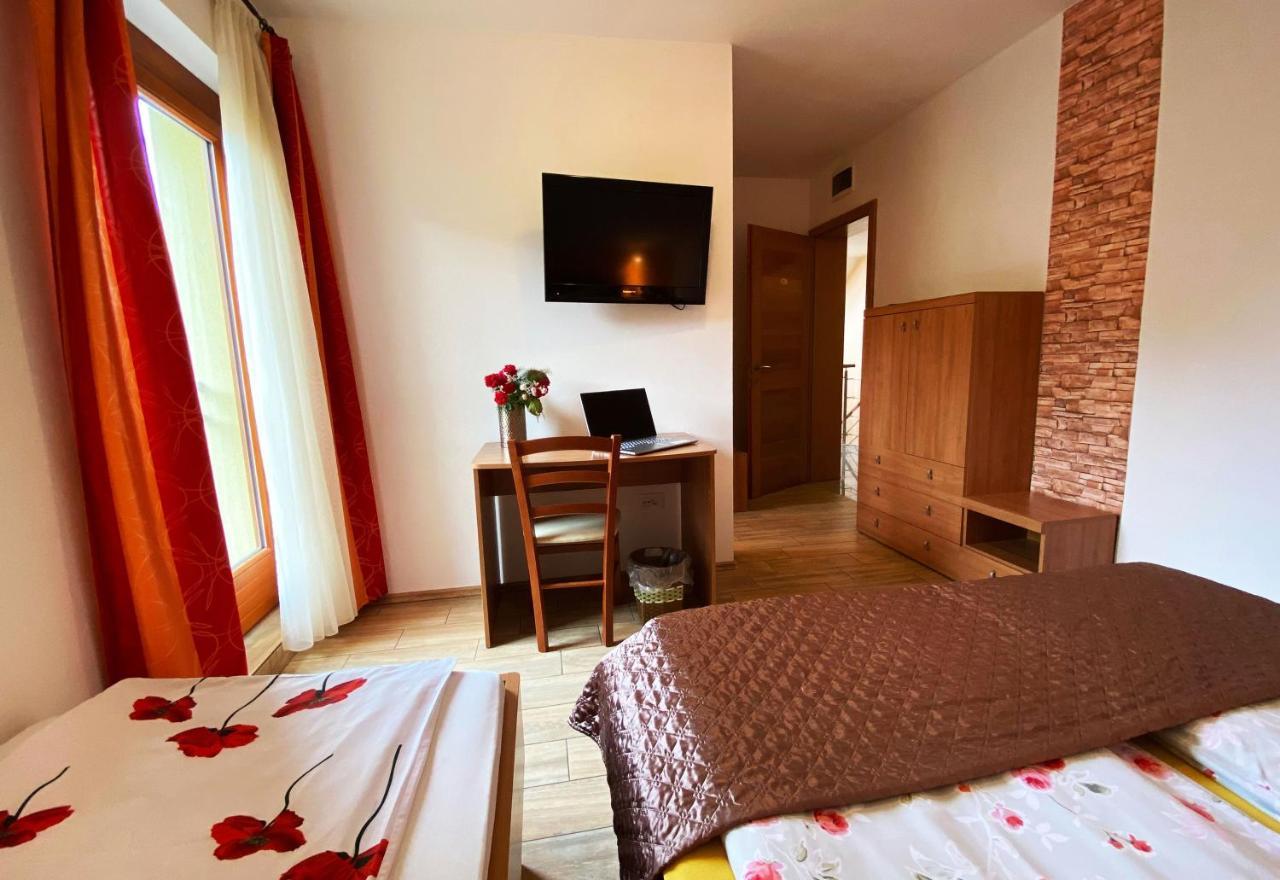 Guesthouse Mesec Zaplana Vrhnika Exterior photo